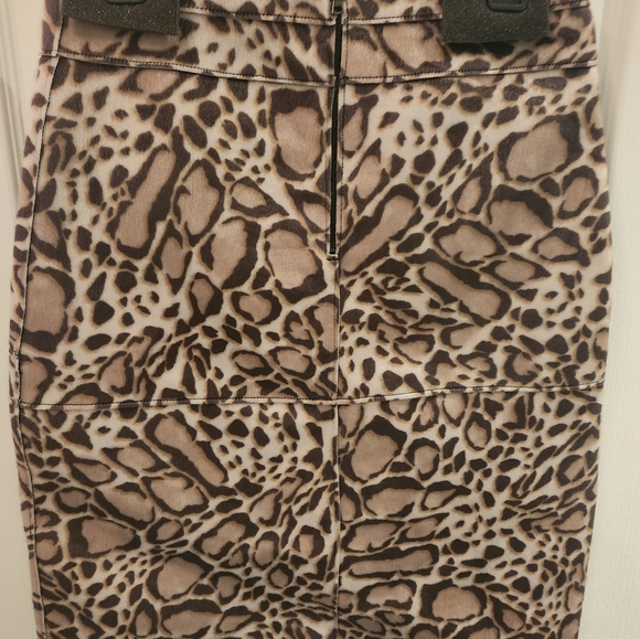 Faux Fur Leopard Print Skirt - Picture 7 of 10